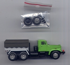 KRAZ 258-Zugmaschine, grün / grau