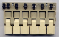 Tastenpult für Moment- und Dauerstrom, Gleichstrom oder Wechselstrom