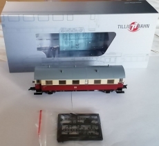 2achsiger Behelfs-Beiwagen der DR, rot / elfenbein