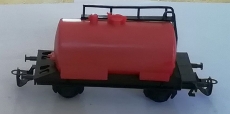 2achsiger Kesselwagen, rot
