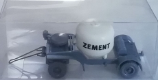 Zementsilo-Anhänger Zement, grau / weiß