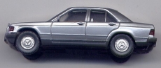 Mercedes 190E, silbergrau