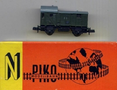 Güterzug-Begleitwagen, DR, grün