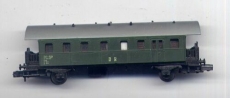 Personenwagen mit Postabteil, DR, grün