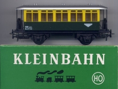 2achsiger Lokalbahn-Personenwagen, grün / gelb