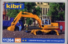 Liebherr-Mobilbagger A-992 mit Anbau-Geräten, orange