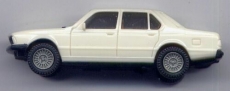 BMW 745i, weiß